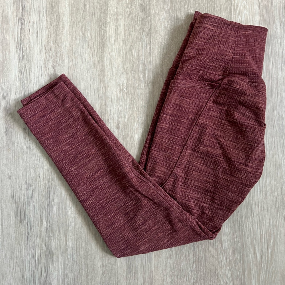 Calia high rise Leggings with side pockets in maroon Medium